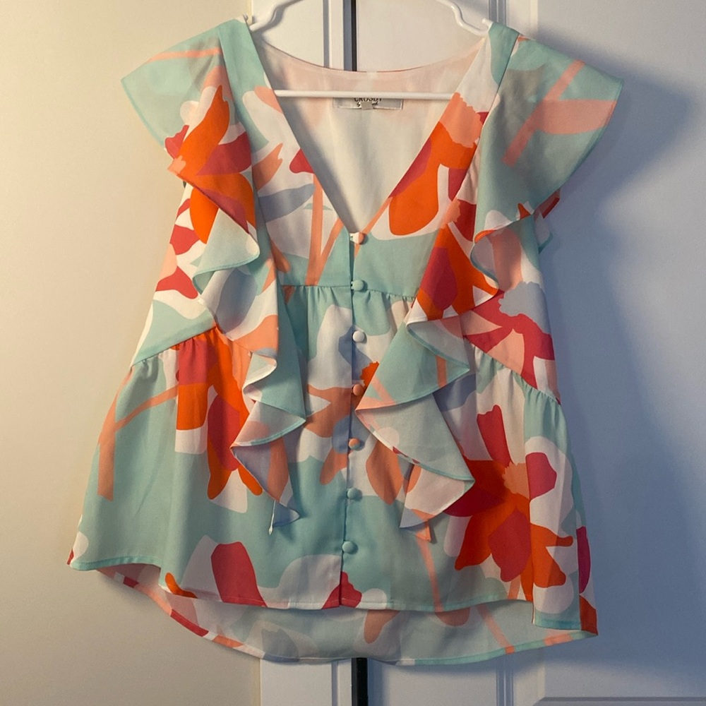 CROSBY floral top.